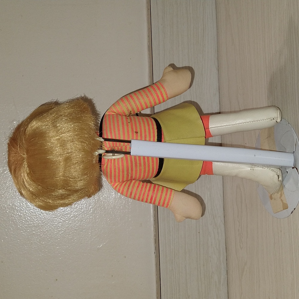 Vintage 1970 Talking Trish (8 Phrases) - Picture 3 of 6